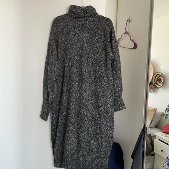 H&M Sweaters - H&M Oversized Sweater Dress Sz M/L